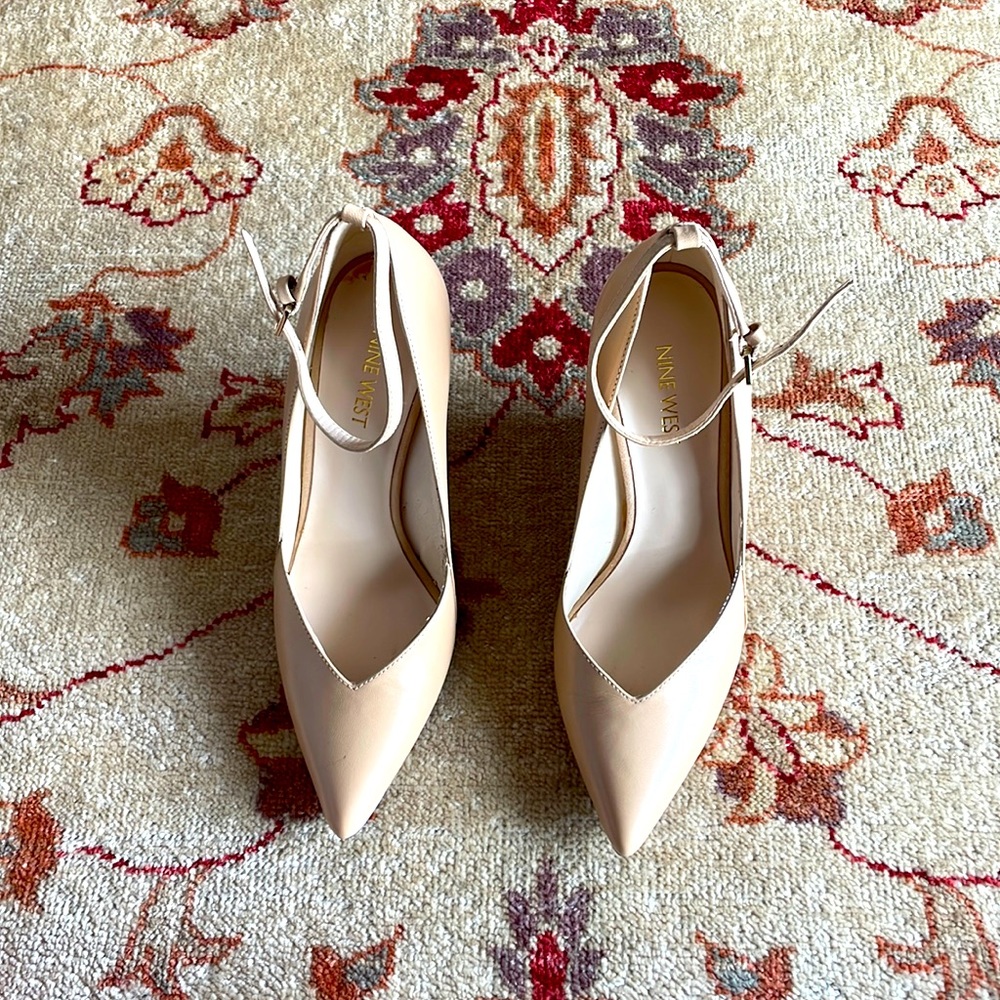 Women’s tan Nine West wedge leather heels